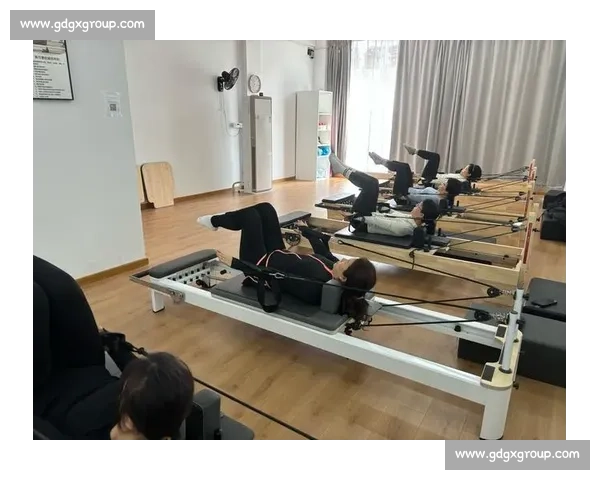 全面解析vs手拉训练方法优势适用人群与效果对比实战技巧详解