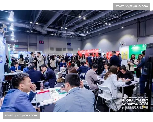 北京对决香港谁更适合年轻人发展与生活城市机遇与成本比较深度解析