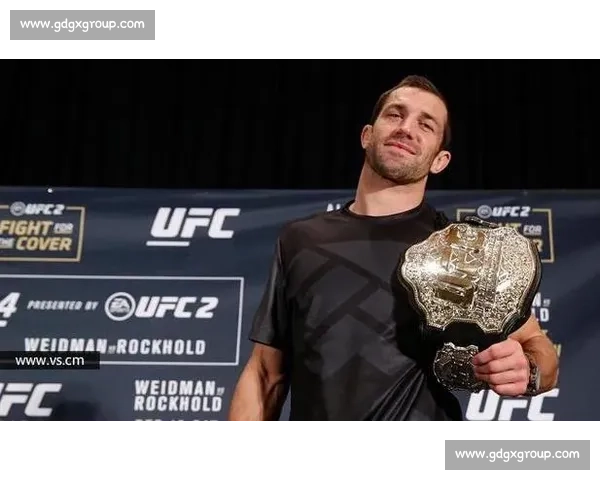 科米尔vs古斯塔夫森巅峰再临力量意志对决引爆赛场荣耀回归生死碰撞